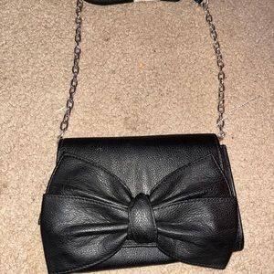 Bow Crossbody